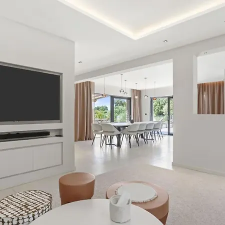 Exclusive Stunning Views Pool Villa *