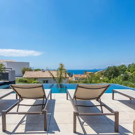 Exclusive Stunning Views Pool Villa *